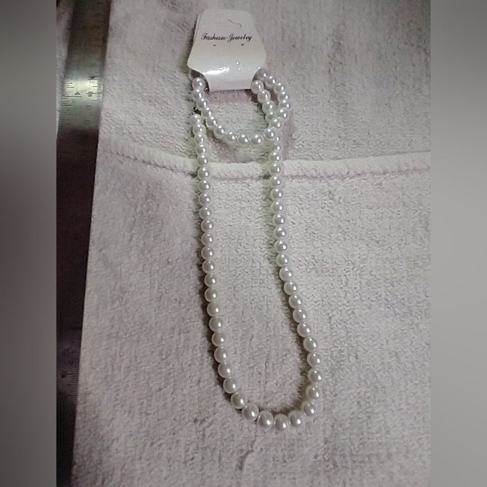 Faux pearl 🦪 bracelet necklace set